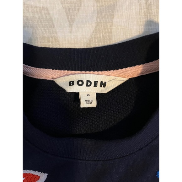 Boden Hannah Embroidered Bird Floral Navy Sweatshirt XS - Picture 3 of 8